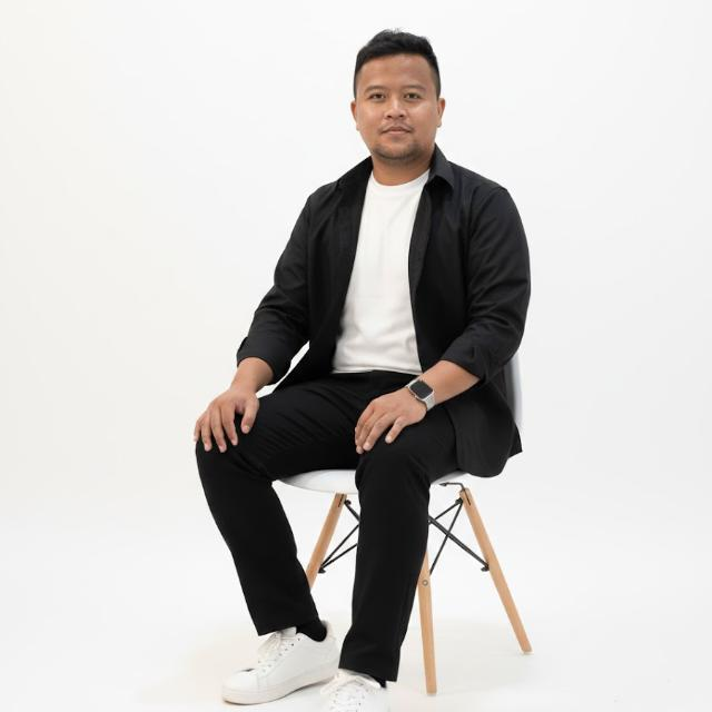 Fardil Khalidi, Product Builder